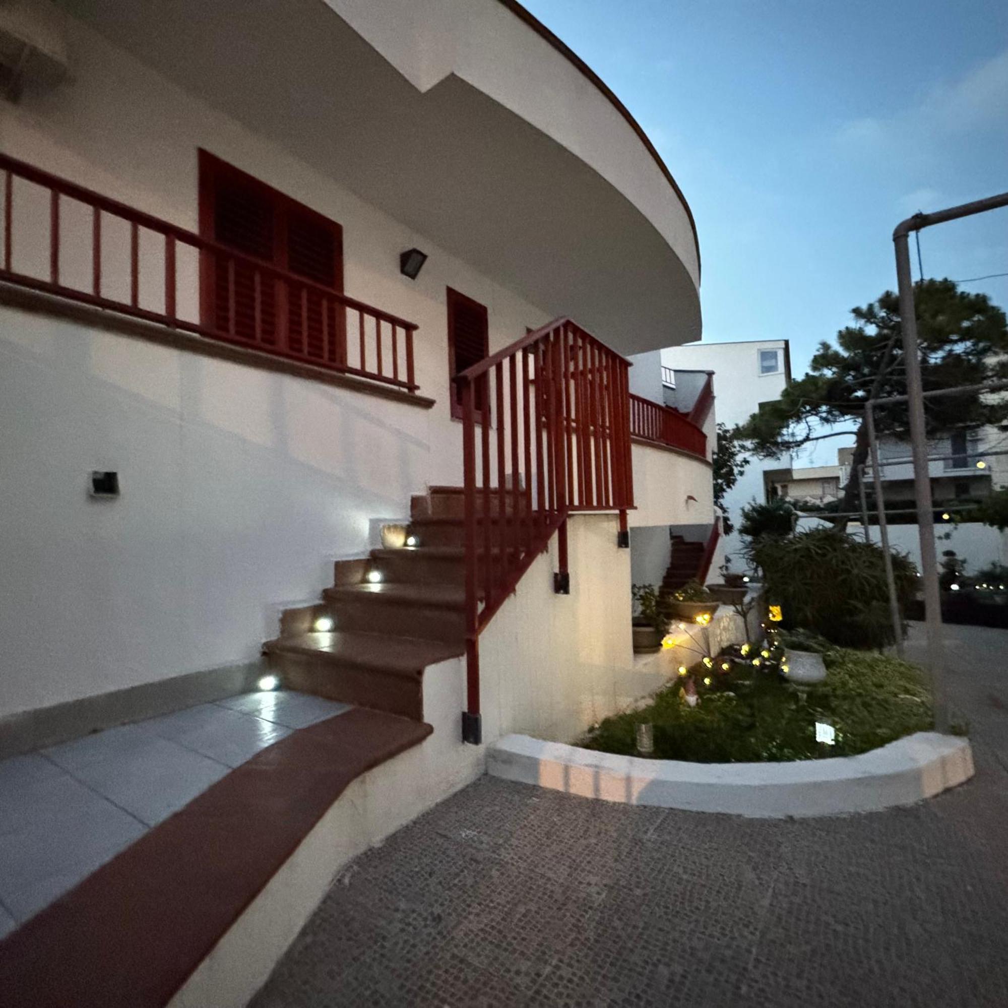 La Casa Di Wioletta Apartment Barcellona-Pozzo di Gotto Exterior foto